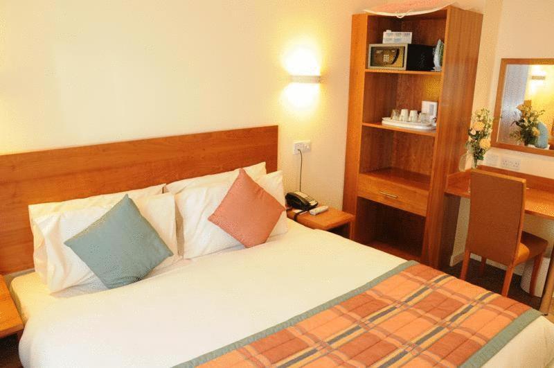 Sefton Express Hotel Ballasalla Rum bild