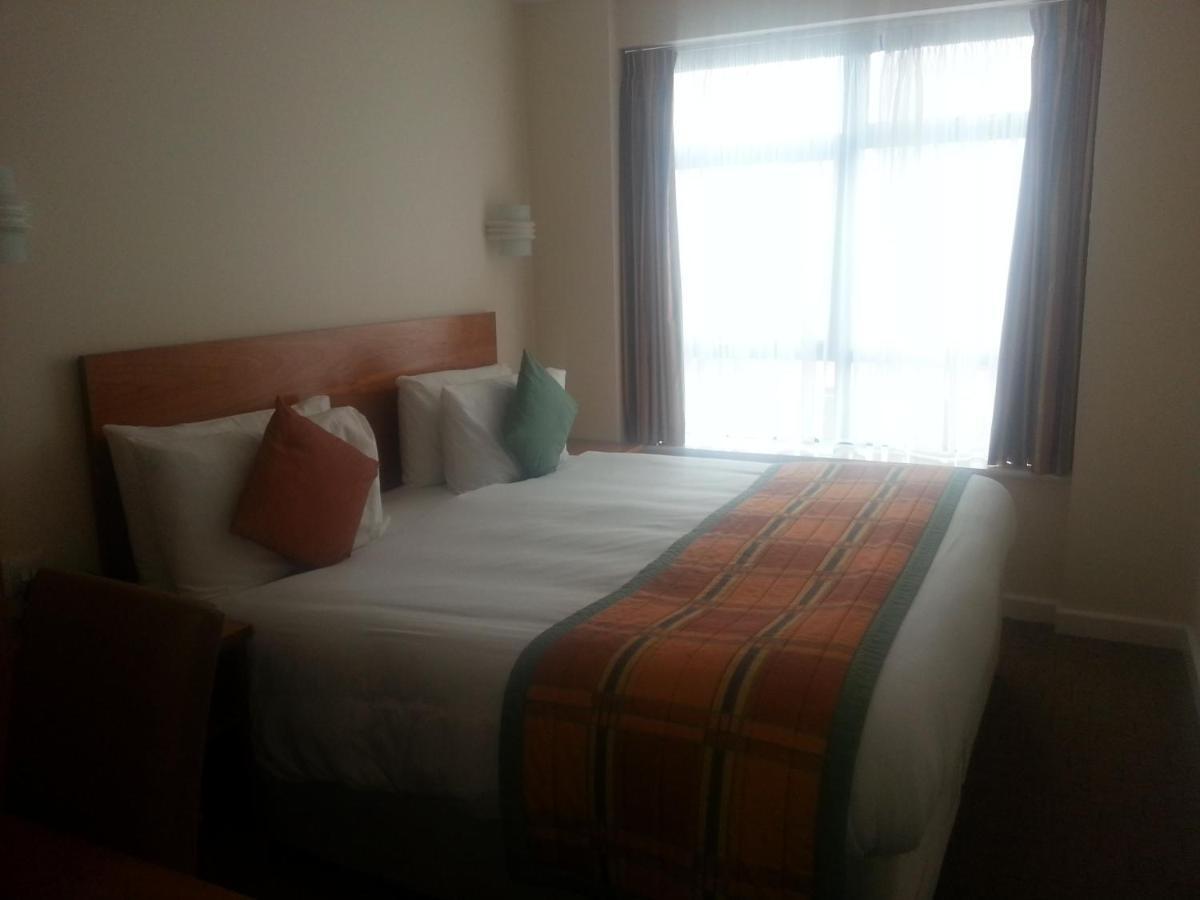 Sefton Express Hotel Ballasalla Rum bild